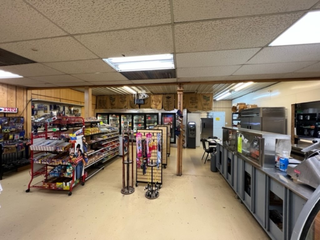 AUCTION CANCELED The Norman General Store & Café Norman, Arkansas