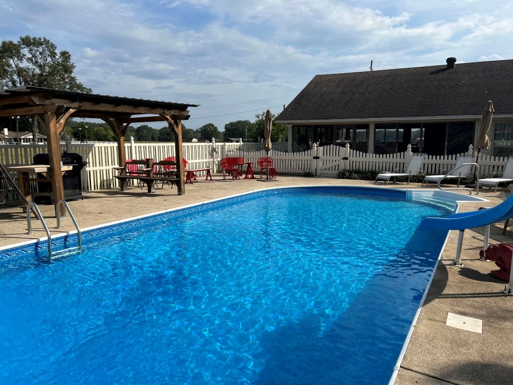 * SOLD * 349,000 RESIDENTIAL REAL ESTATE Now on the Market FOR SALE