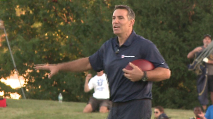 Kurt Warner Visits Rams Camp FOX 2 Kurt Warner Visits Rams Camp FOX 2