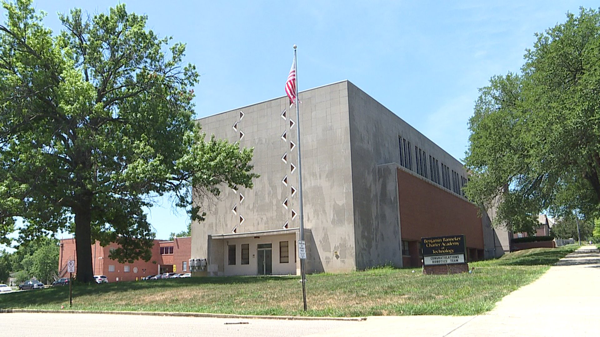 Parents look for new options after KC charter school closes less than a