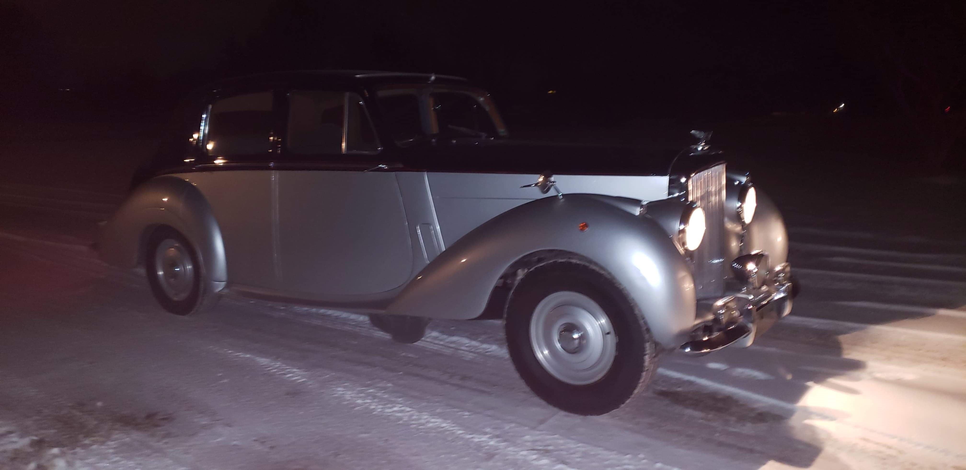 ‘A real bad blow’ Rare 1954 Bentley stolen from Kansas City family’s