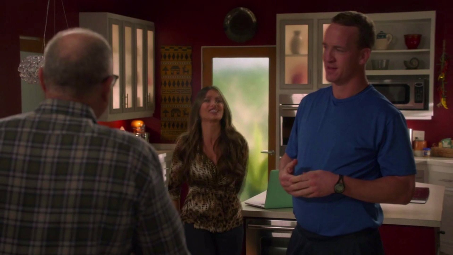 Peyton Manning Modern Family Peyton Manning Will Make Acting Debut On