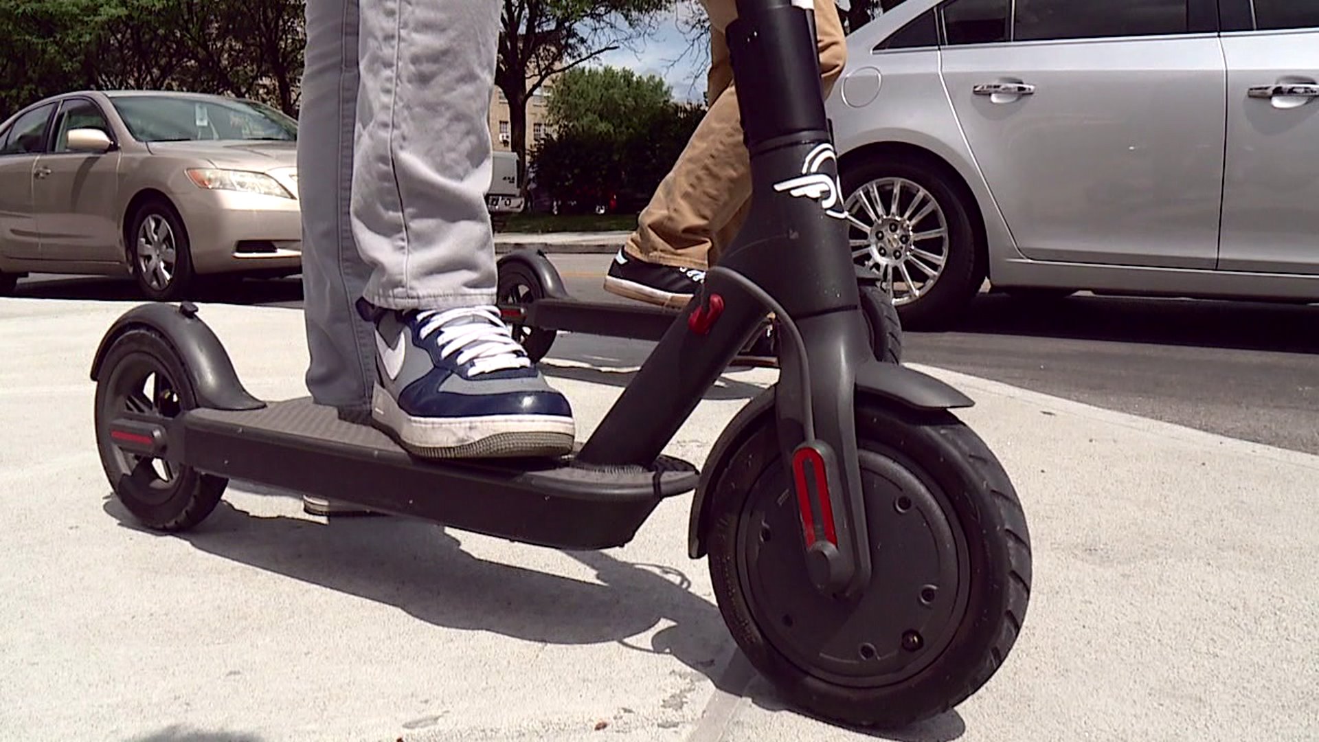 Lime, Bird increase scooter rental prices in Indy Fox 59