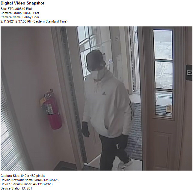 Investigators search for man who robbed Akron bank with a note