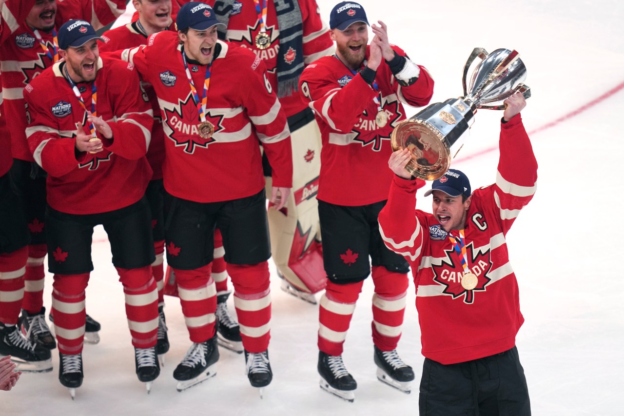 Who won the hockey game last night?(04)
