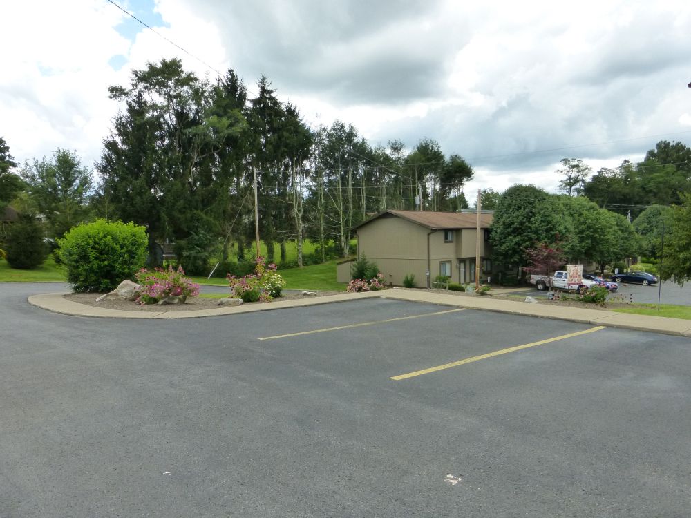 151 CHERRYWOOD VILLA, BEAVER, WV Foxfire Realty