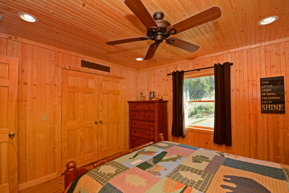 RIVER RIDGE RETREAT Foxfire Realty