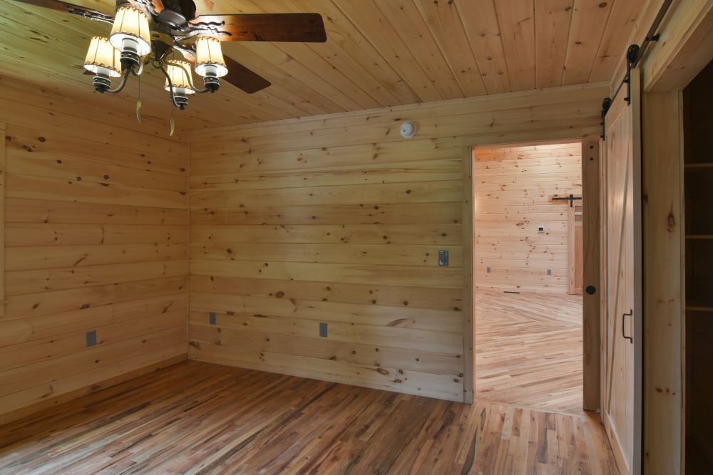 LOG CABIN RETREAT Foxfire Realty