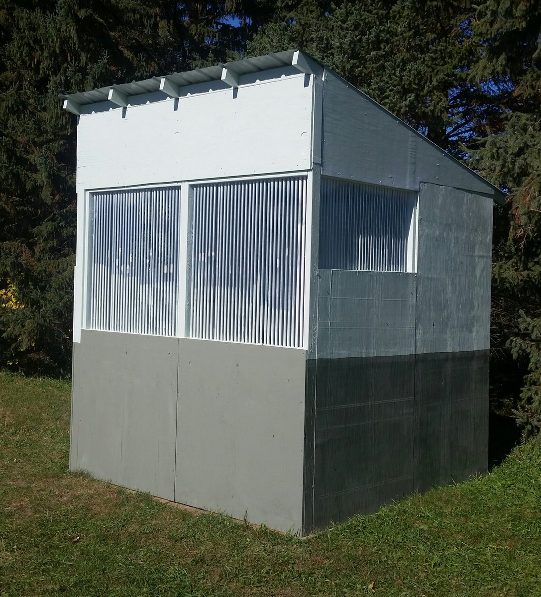 Falconry Mews Requirements