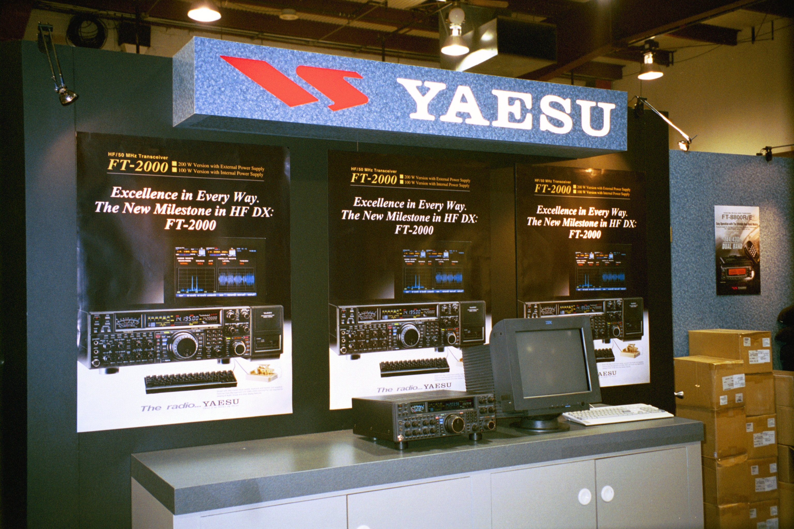 Yaesu FT-2000