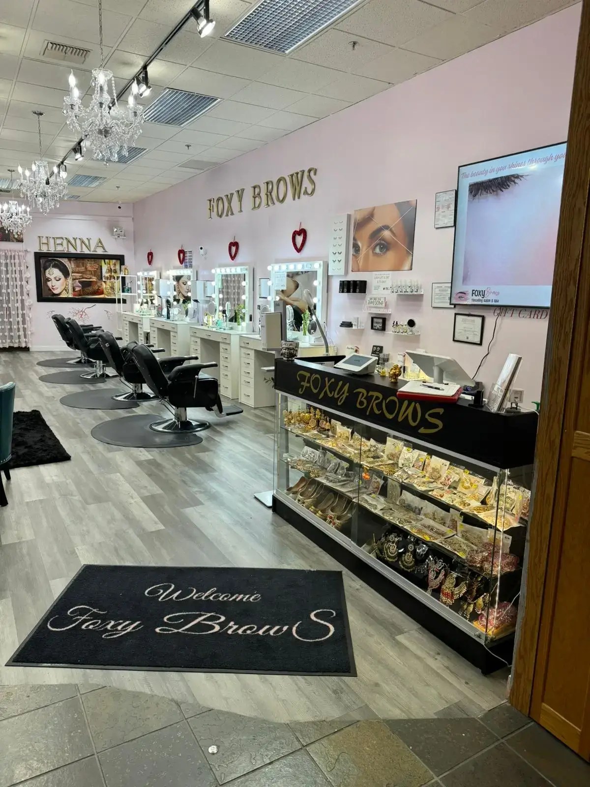 Best Threading & Beauty Salon in Eugene, Oregon