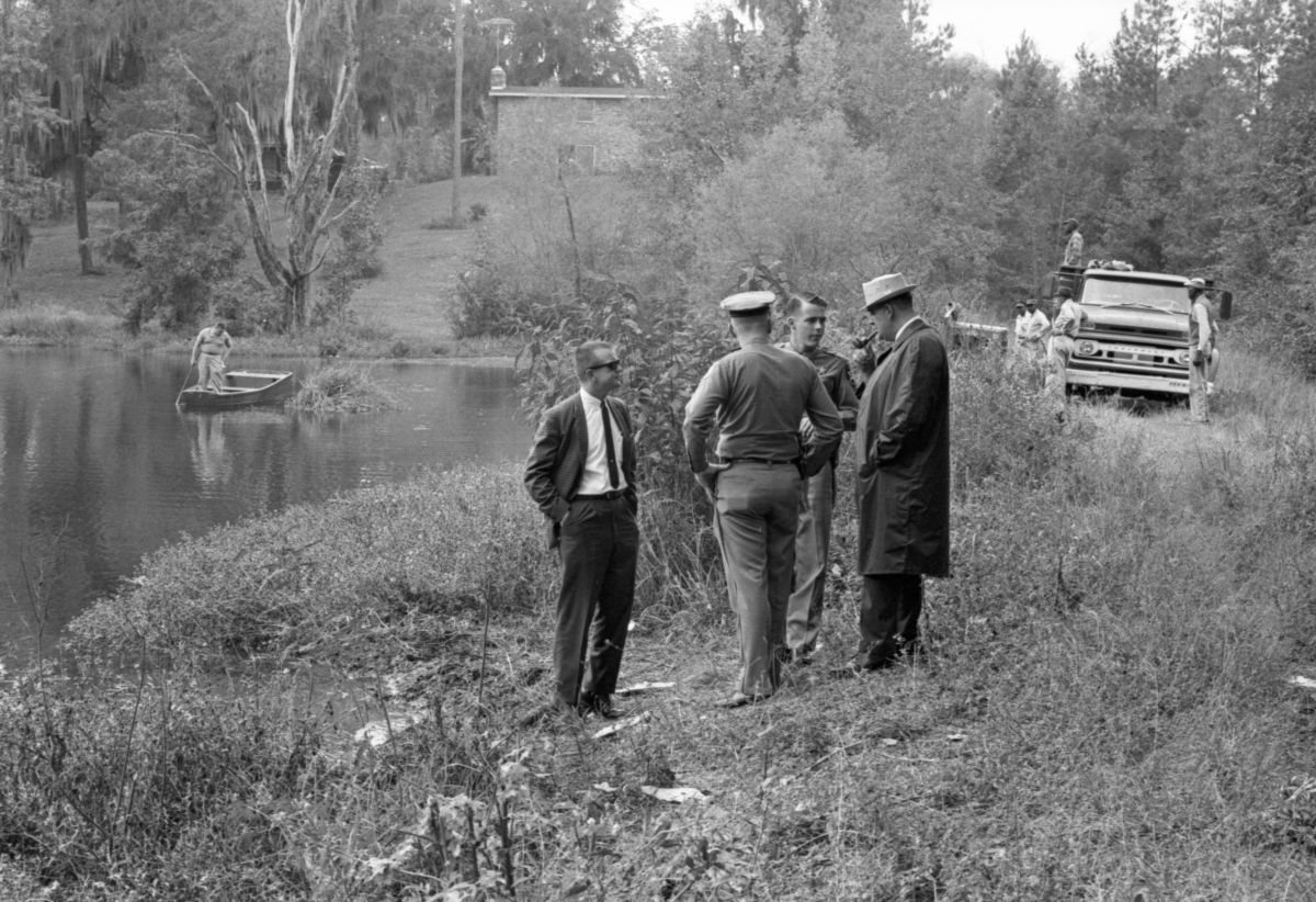 Florida Memory City draining lake near murder scene in Tallahassee to