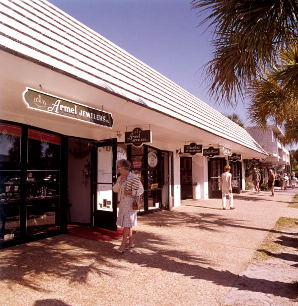 Florida Memory St. Armands Key shopping circle in Sarasota.