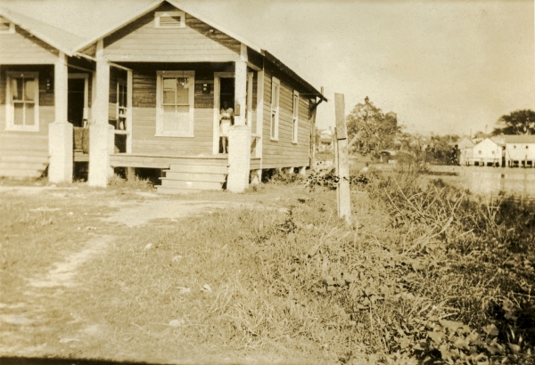 Florida Memory African American rental homes on Riverside Dr. in West