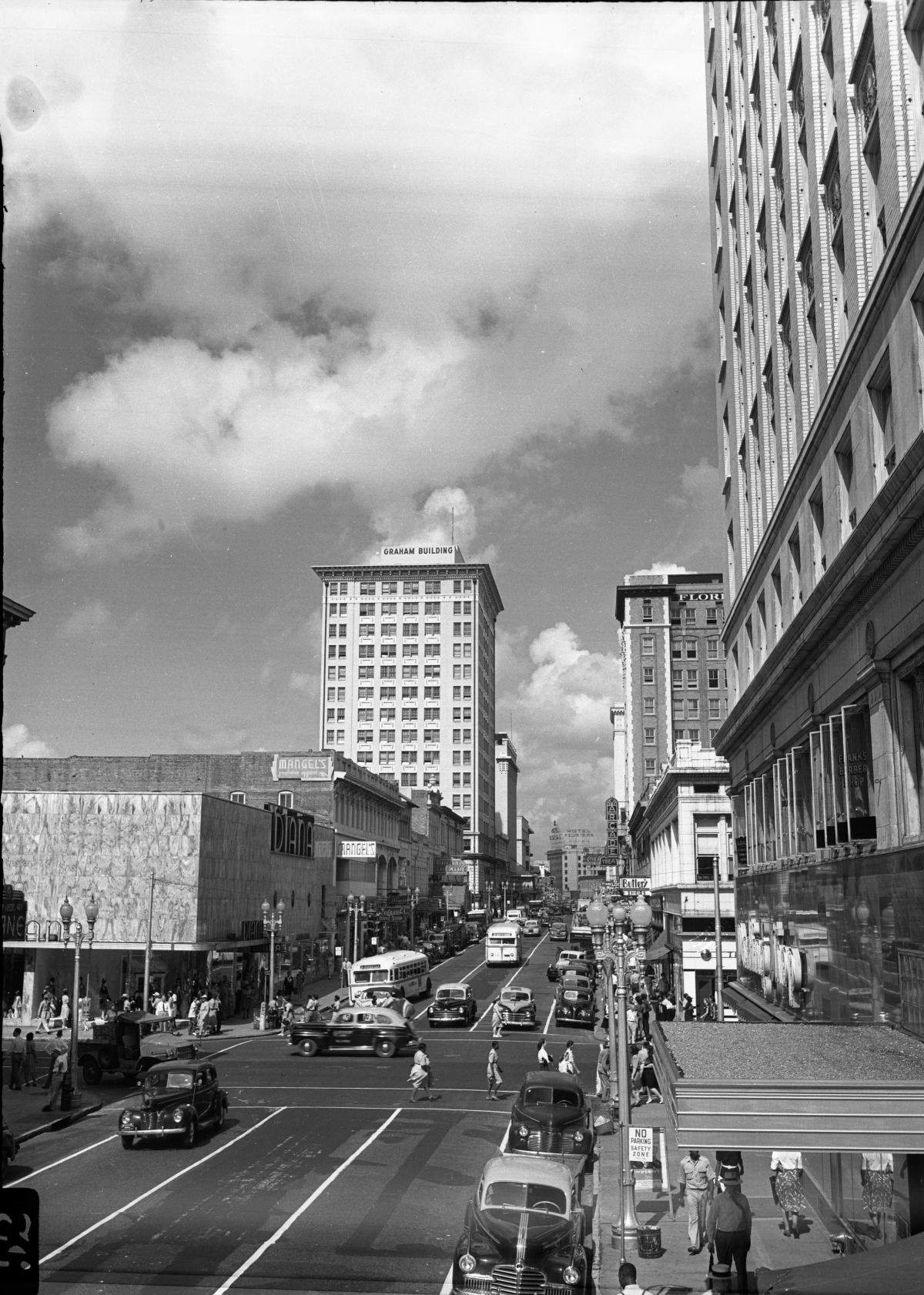 Florida Memory View looking west down Forsyth Street from