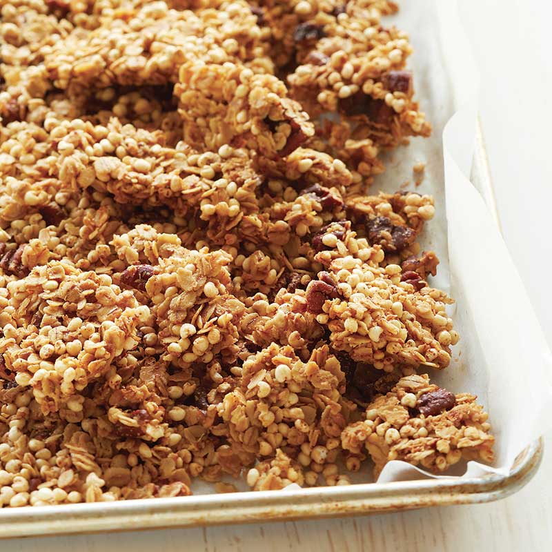 Granola aux pacanes et à l’érable Châtelaine