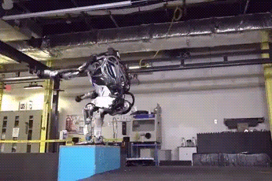 Boston Dynamics A Créé Un Robot Meilleur Que Vous Au Parkour