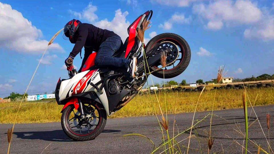 Yamaha R3 Wheelie atelieryuwa.ciao.jp