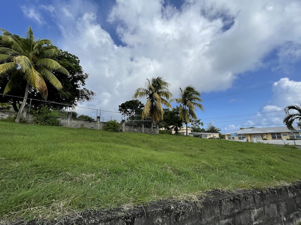LAND FOR SALE LOCATED AT ARNOS VALE (VILLA LODGE) Fracks Real Estate