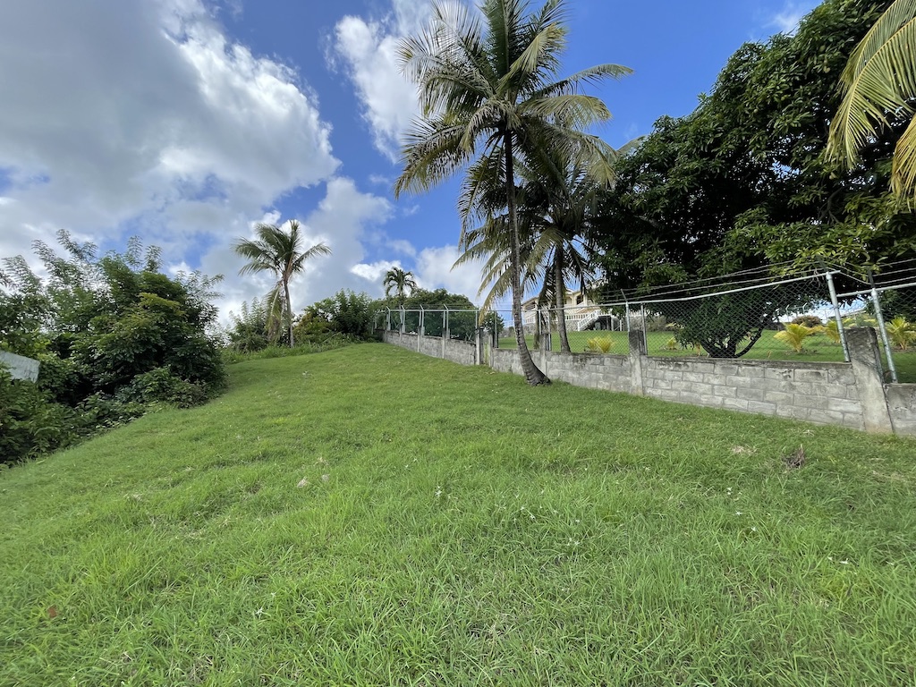 LAND FOR SALE LOCATED AT ARNOS VALE (VILLA LODGE) Fracks Real Estate