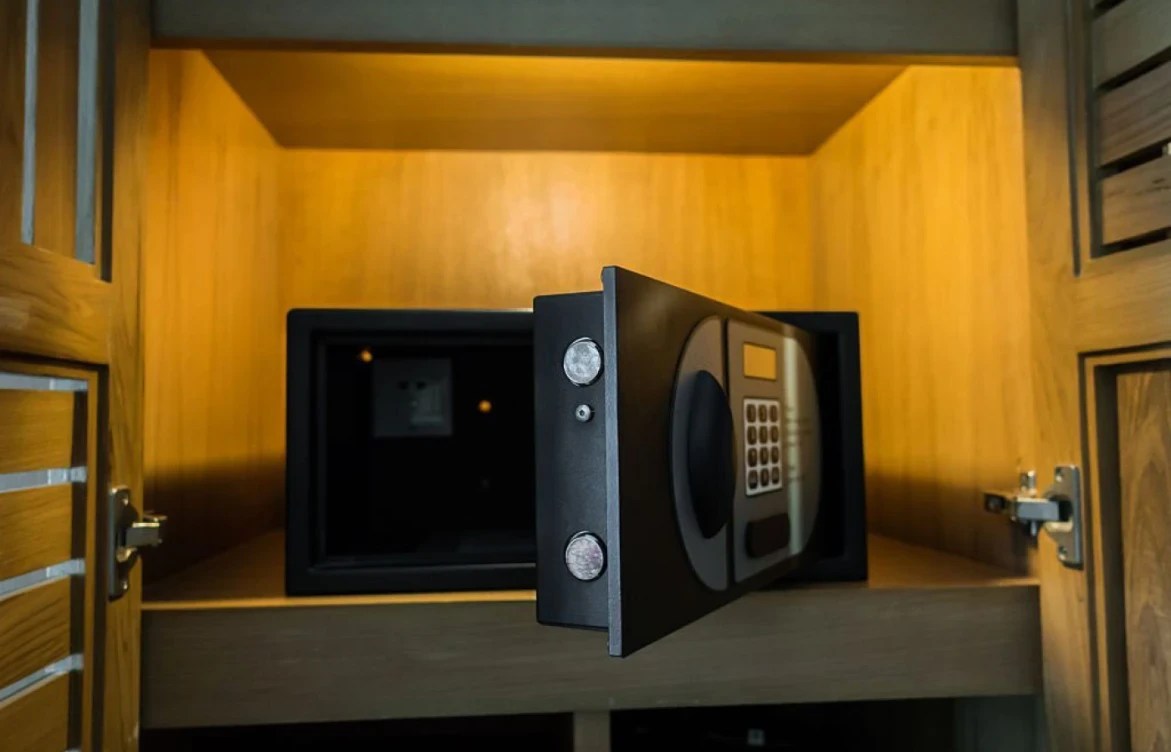 7 Best Lock Boxes for Paperwork and Documents Trustworthy The Family