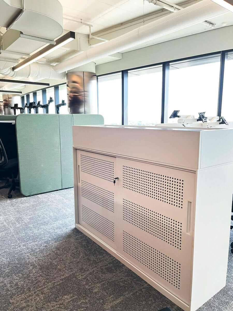 CSL HEAD OFFICE Framework High Quality Office Furniture