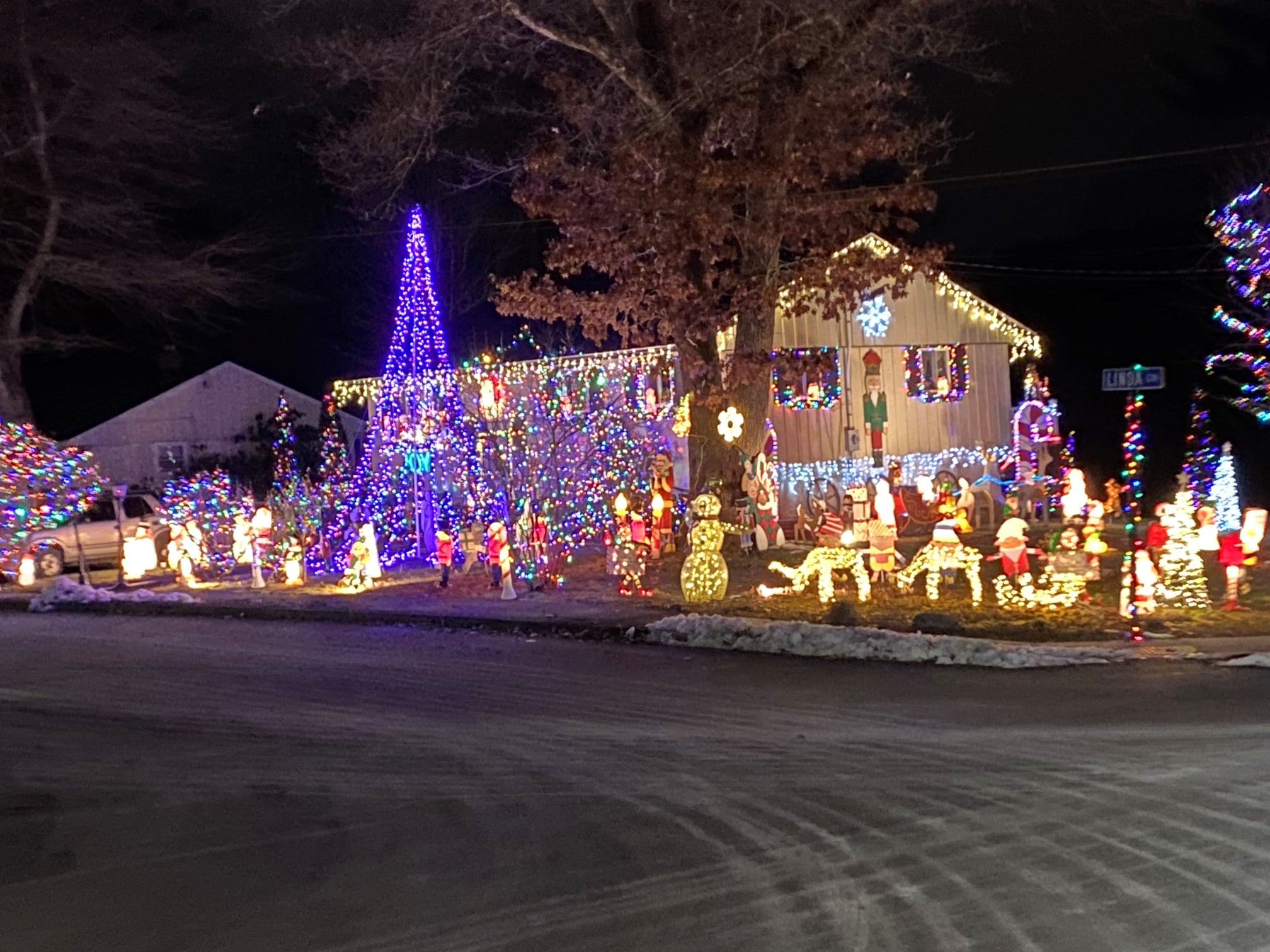 City of Marlborough Announces Winner of Holiday Lights Contest 2020
