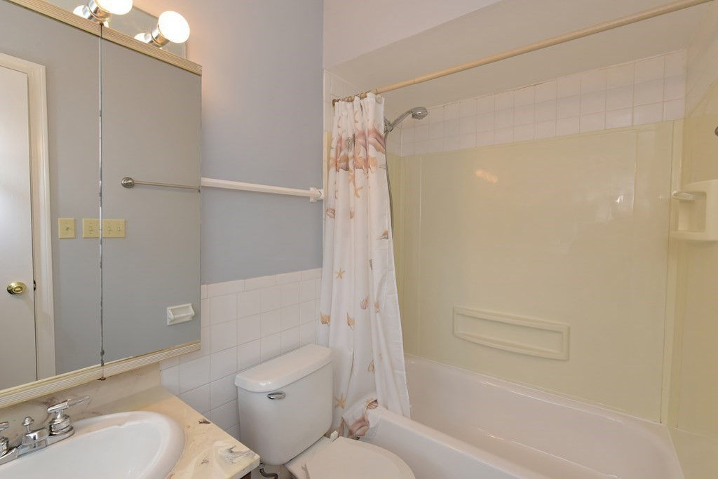 Condo of the Week 3Bedroom Unit At Windsor Green at 355,000