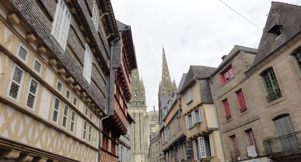 Céramiques de Cornouaille Quimper Anciens Et Réunions