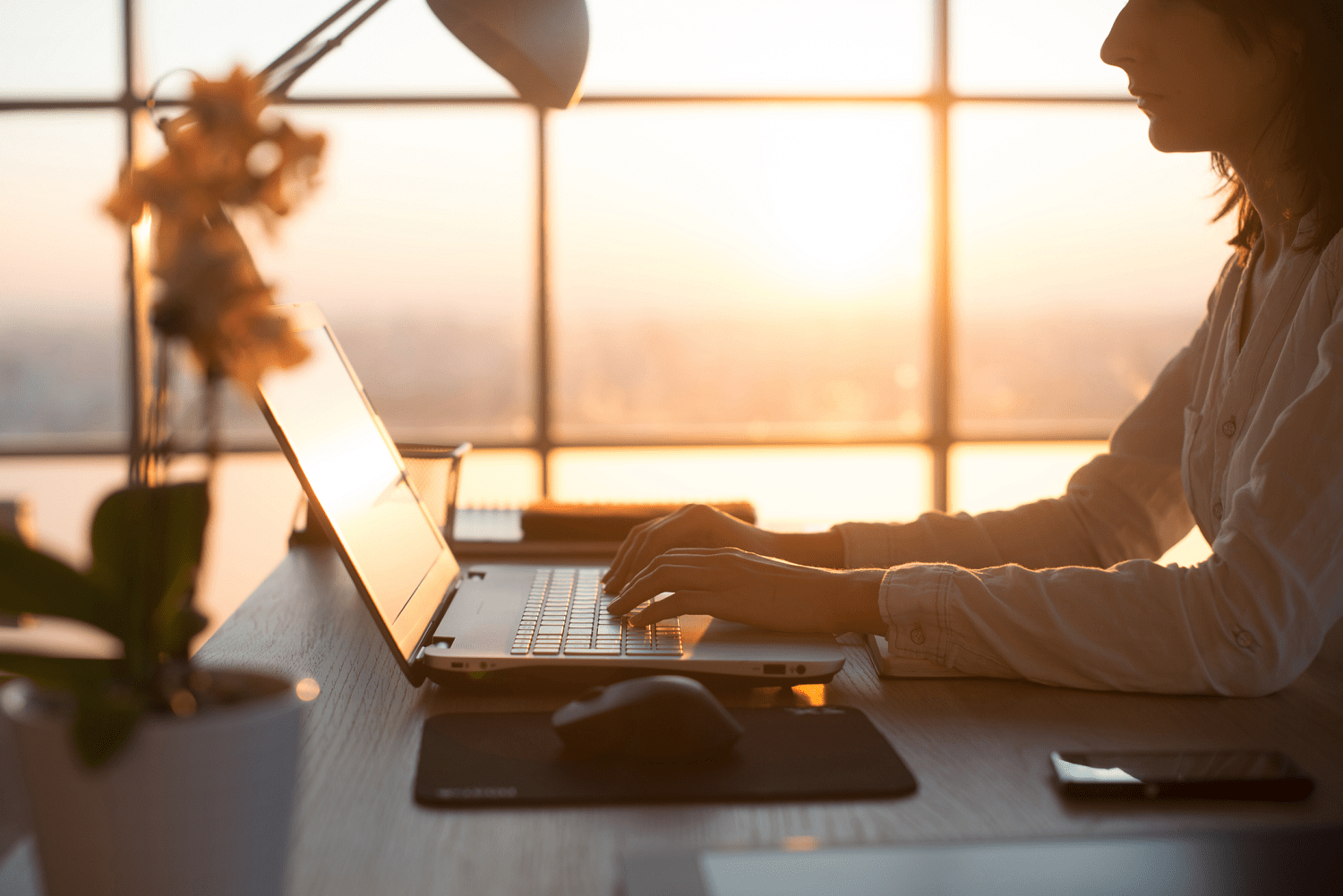 Best Laptop for Insurance Adjusters in 2021 & Guide]