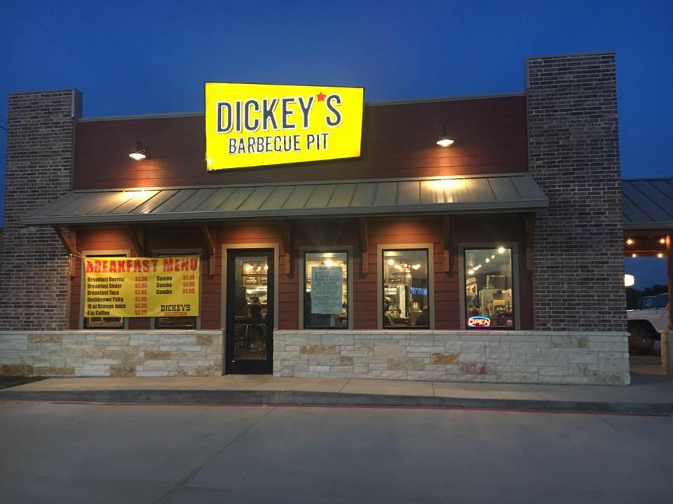 Dickey’s Barbecue Pit Drives Impressive Franchise Development in Q1