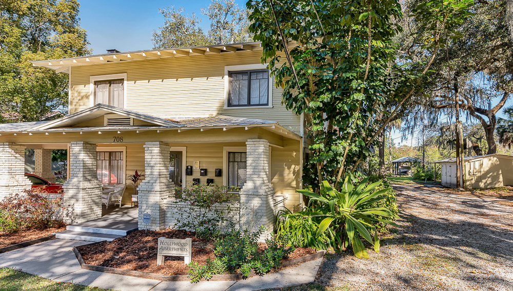 Franklin Street Brokers 1.35 M Sale of Hollywood & Via Del Rio in