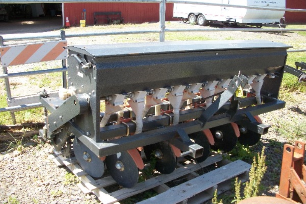 Newfield 3 pt Plot Seeder 4000 Frank Walker Inc Farm Machinery