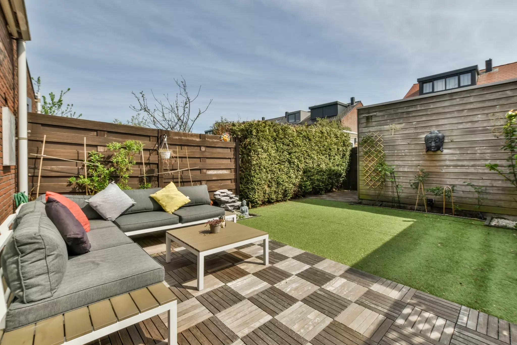 5 Minimalist Landscape Design Ideas for a Streamlined Property