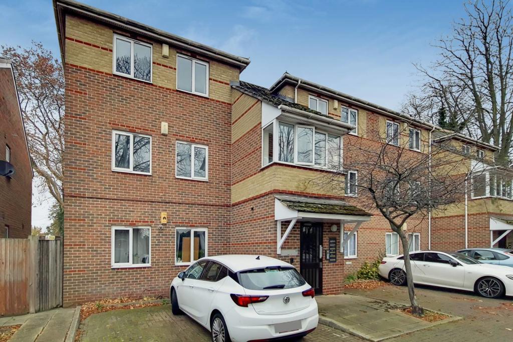 2 bed flat to rent, Eltham Road Lee, London SE12 London Central