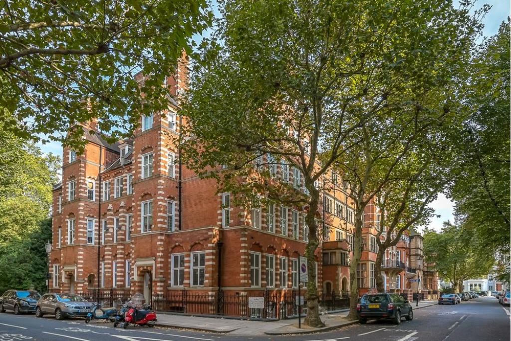 Collingham Gardens, Earls Court SW5 0HS London Central London Estate
