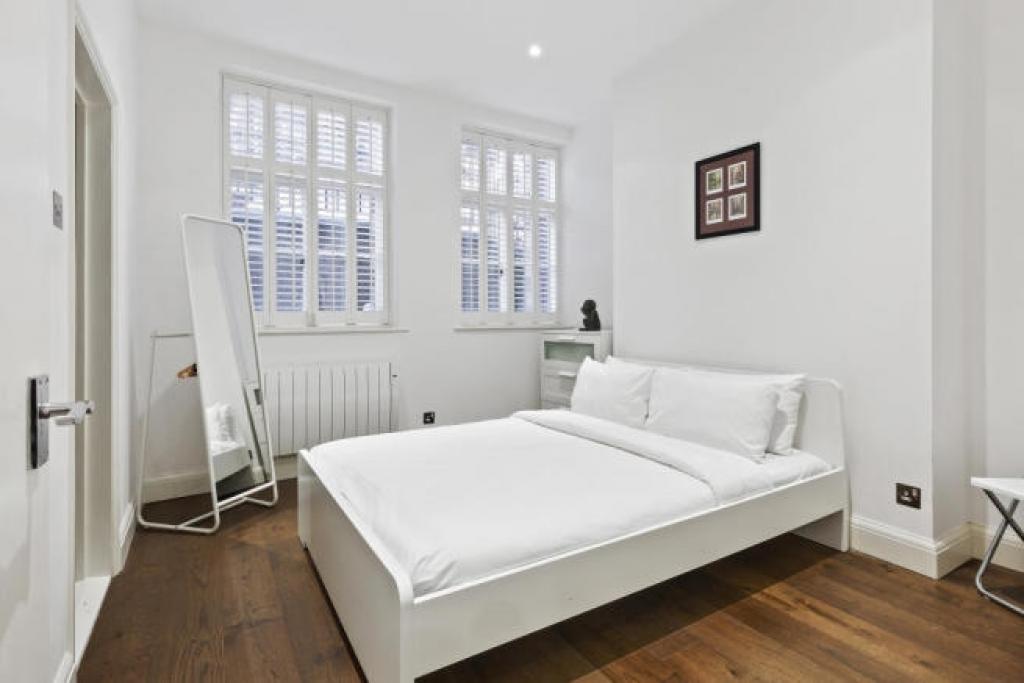 Collingham Gardens, Earls Court SW5 0HS London Central London Estate