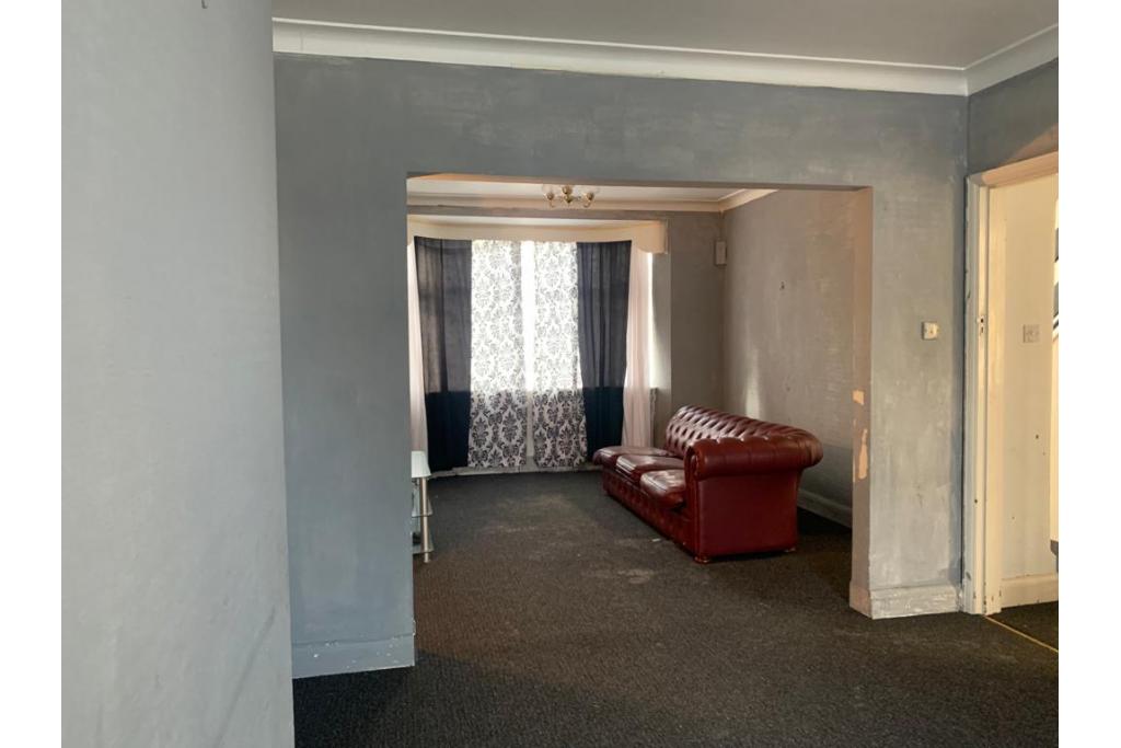 Deans Lane, Edgware HA8 Deans Lane Central London Estate Agents Fraser Bond