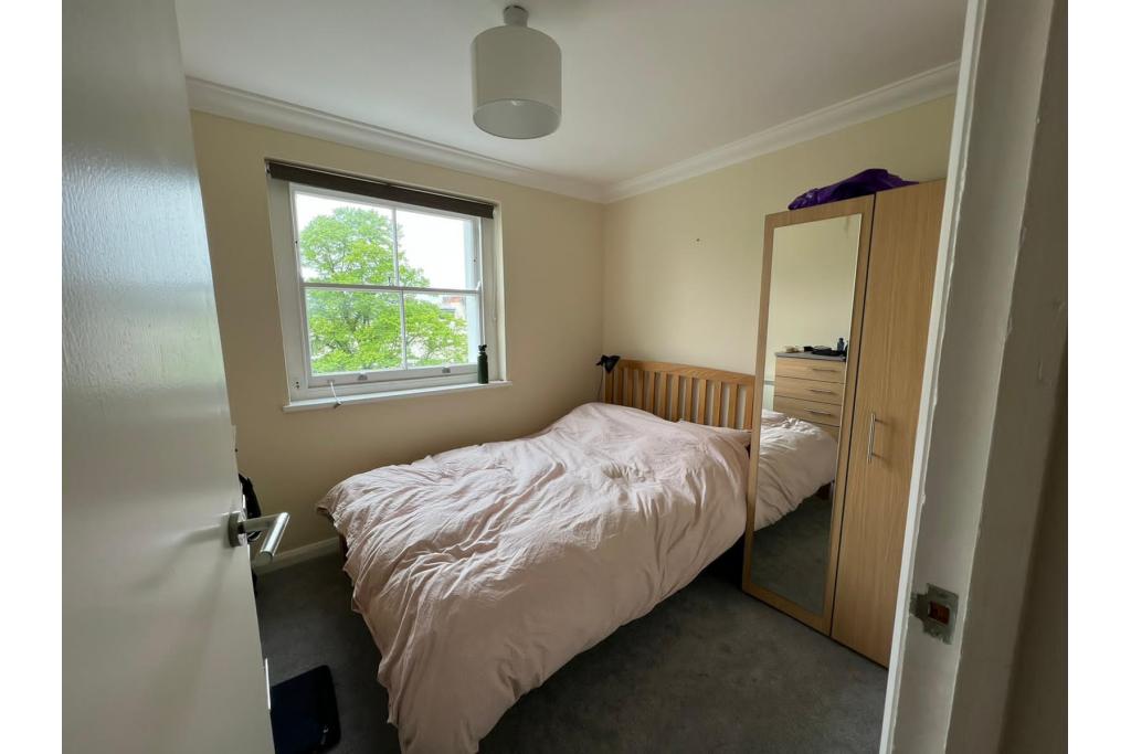 2 bed flat available in St Stephen's Gardens, London W2 5NA London