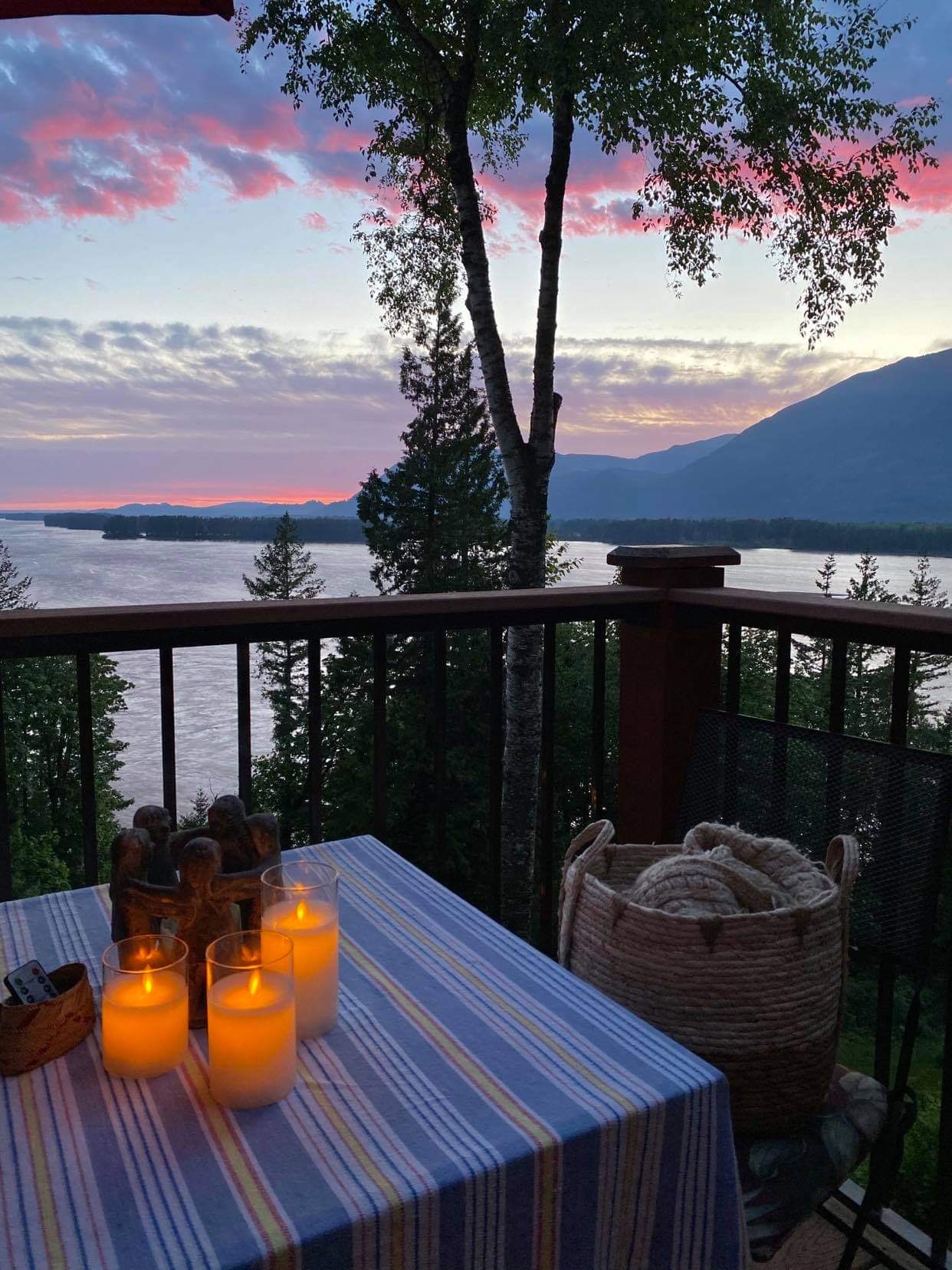 Fraser River's Edge B&B, Bed and Breakfast Lodge in Chilliwack