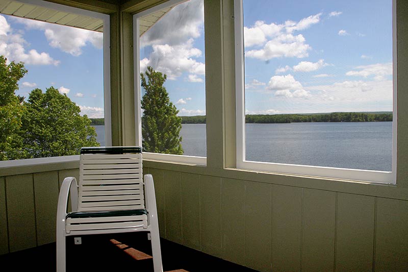 CONDO C Fred Thomas Resort Located on Big Lake Chetac Birchwood Hayward Wisconsin Area