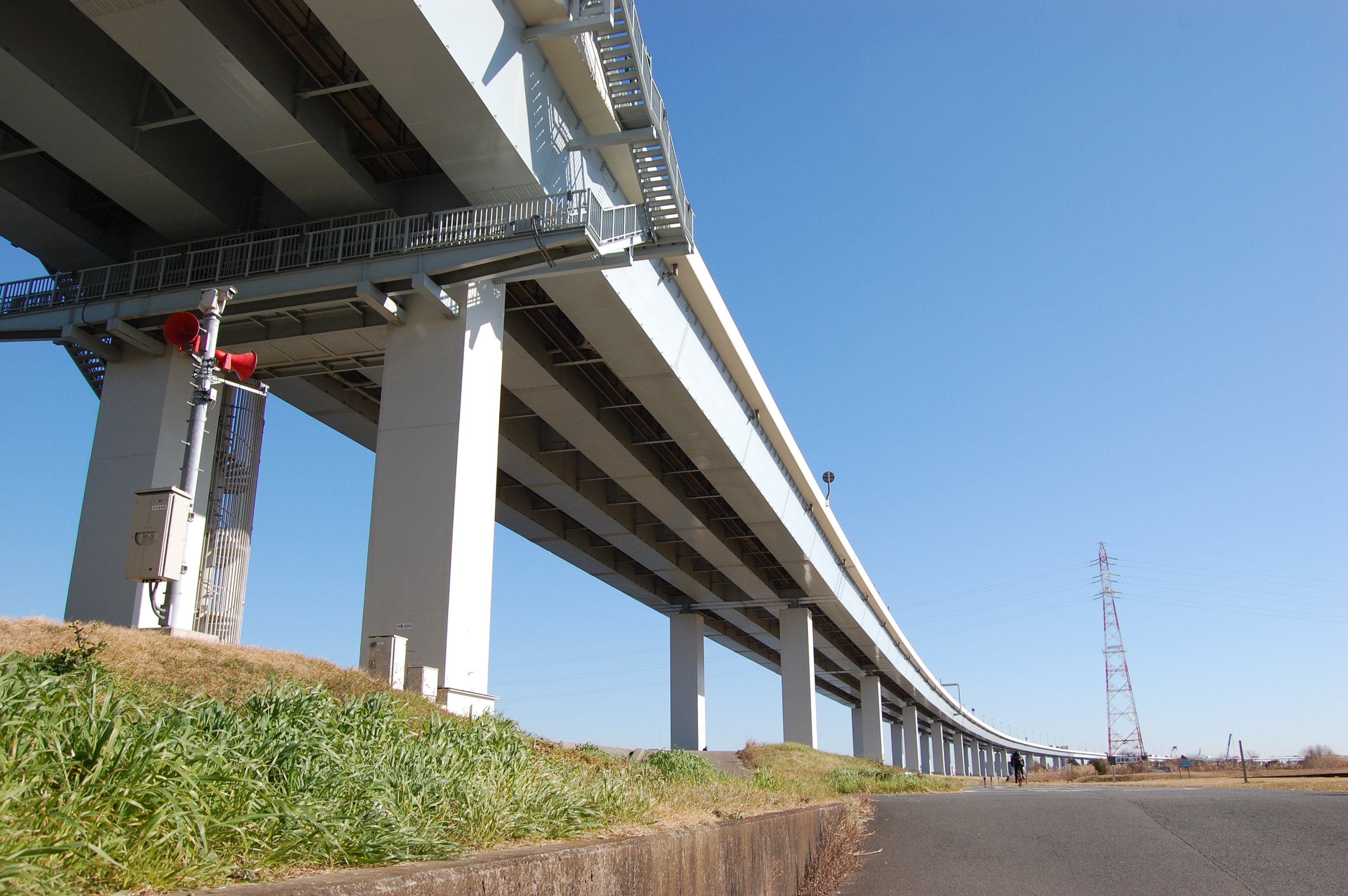 高架下（高速道路の下）02 フリー素材ドットコム