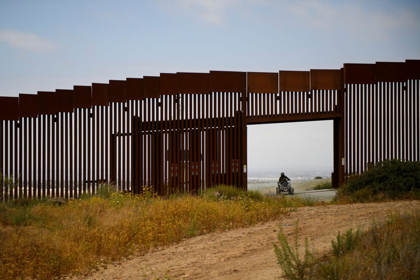 After Yearlong Halt in Construction, Biden Admin To Close Gaps Left in Border Wall
