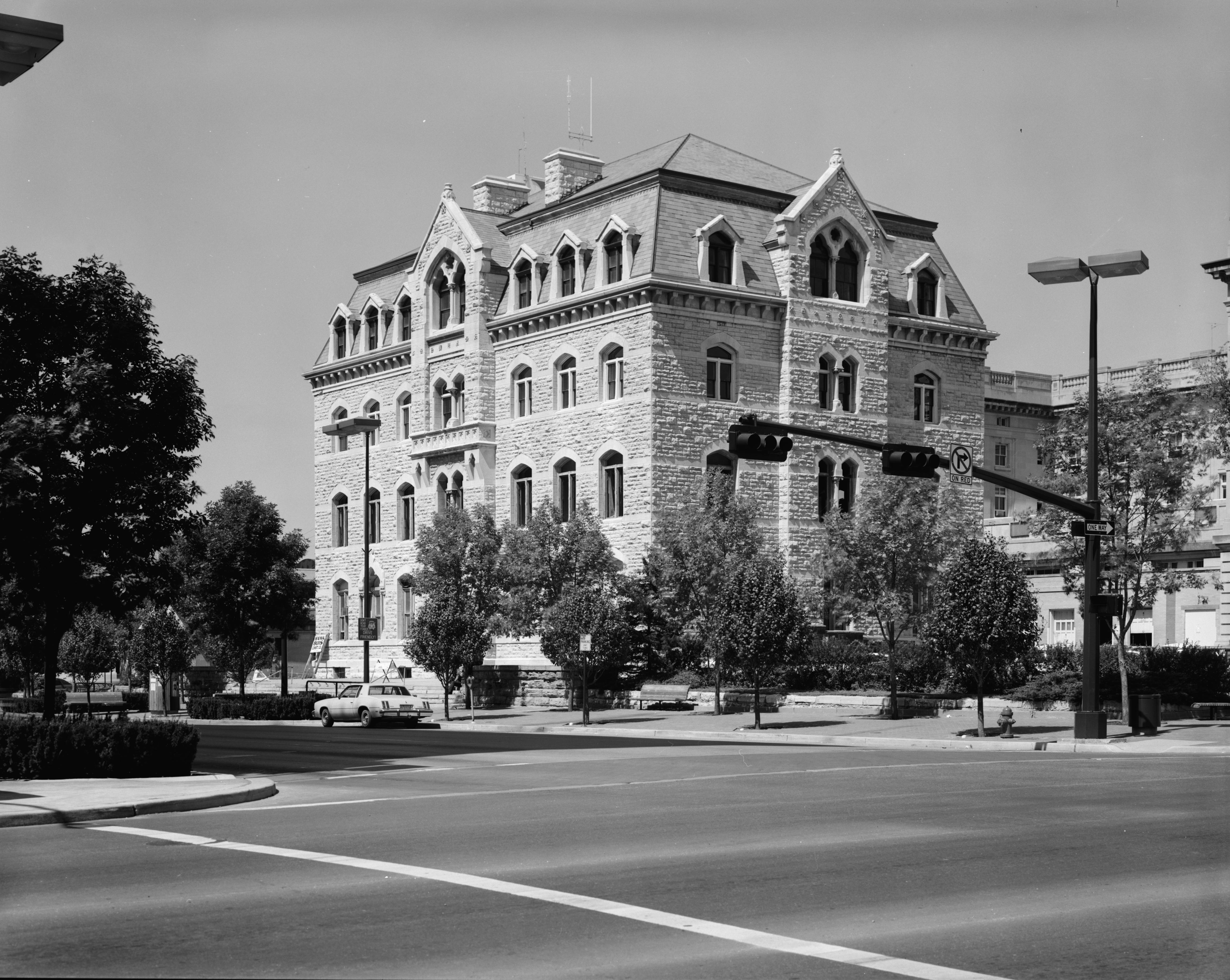 Lincoln Nebraska City Hall home of free checking Free Checking