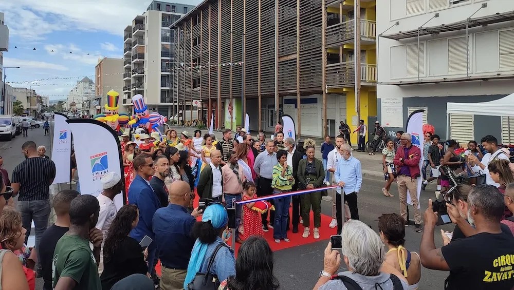 St Denis la Braderie de l’Océan bat son plein (VIDÉO & PHOTOS) Free Dom