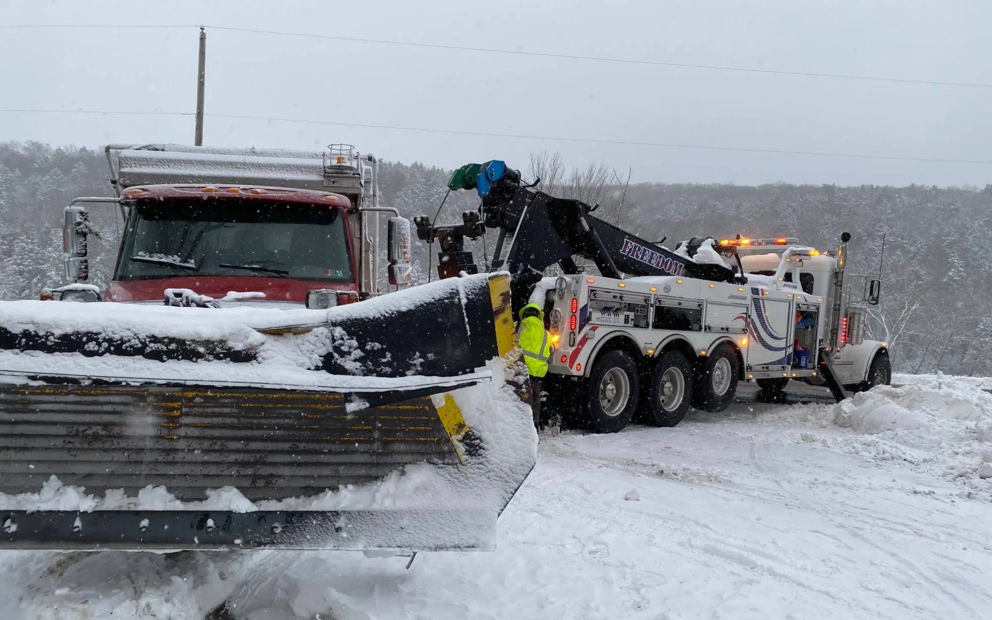 Choose Us For Fast HeavyDuty Towing Lewisburg, PA Freedom Towing