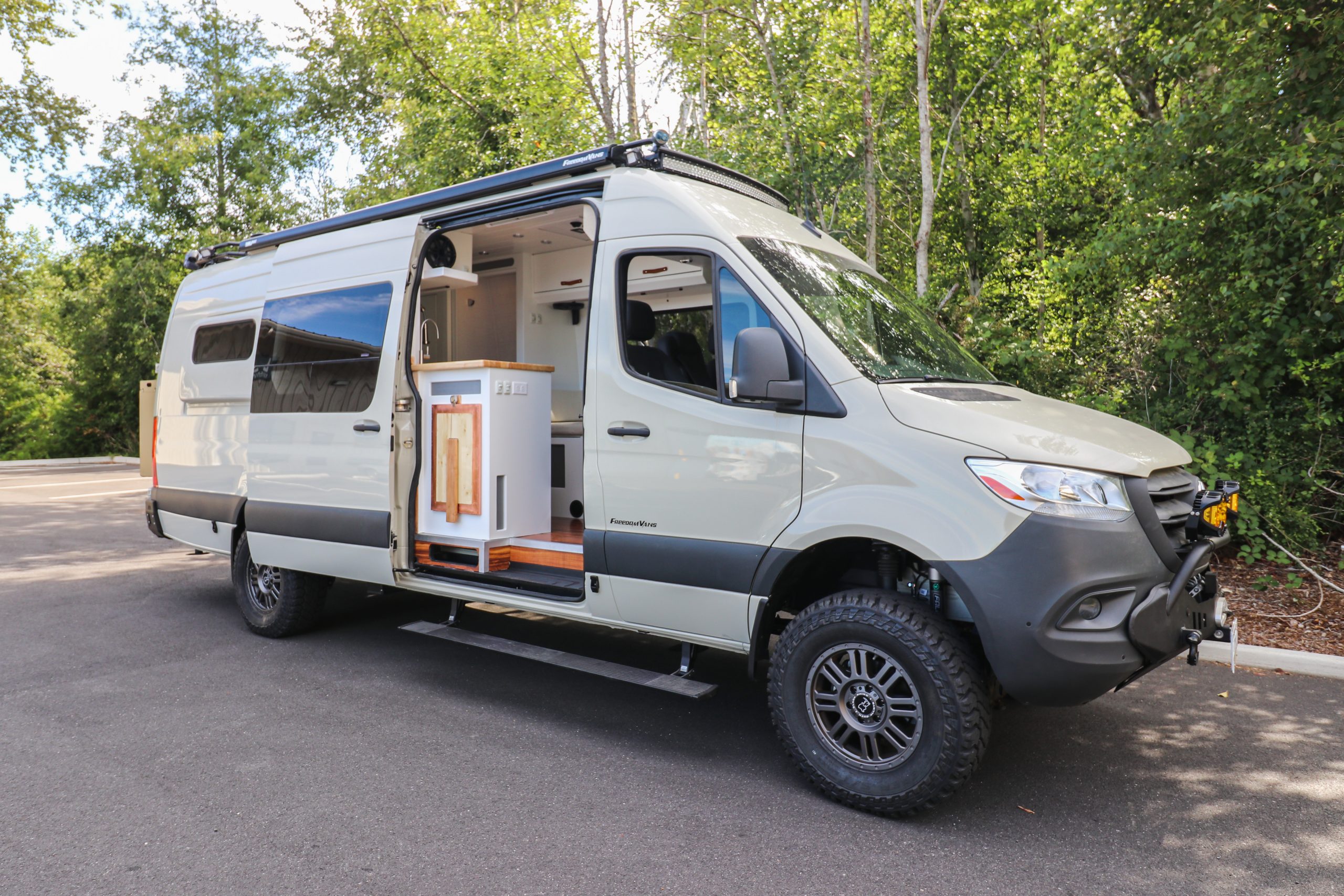 Projects Freedom Vans