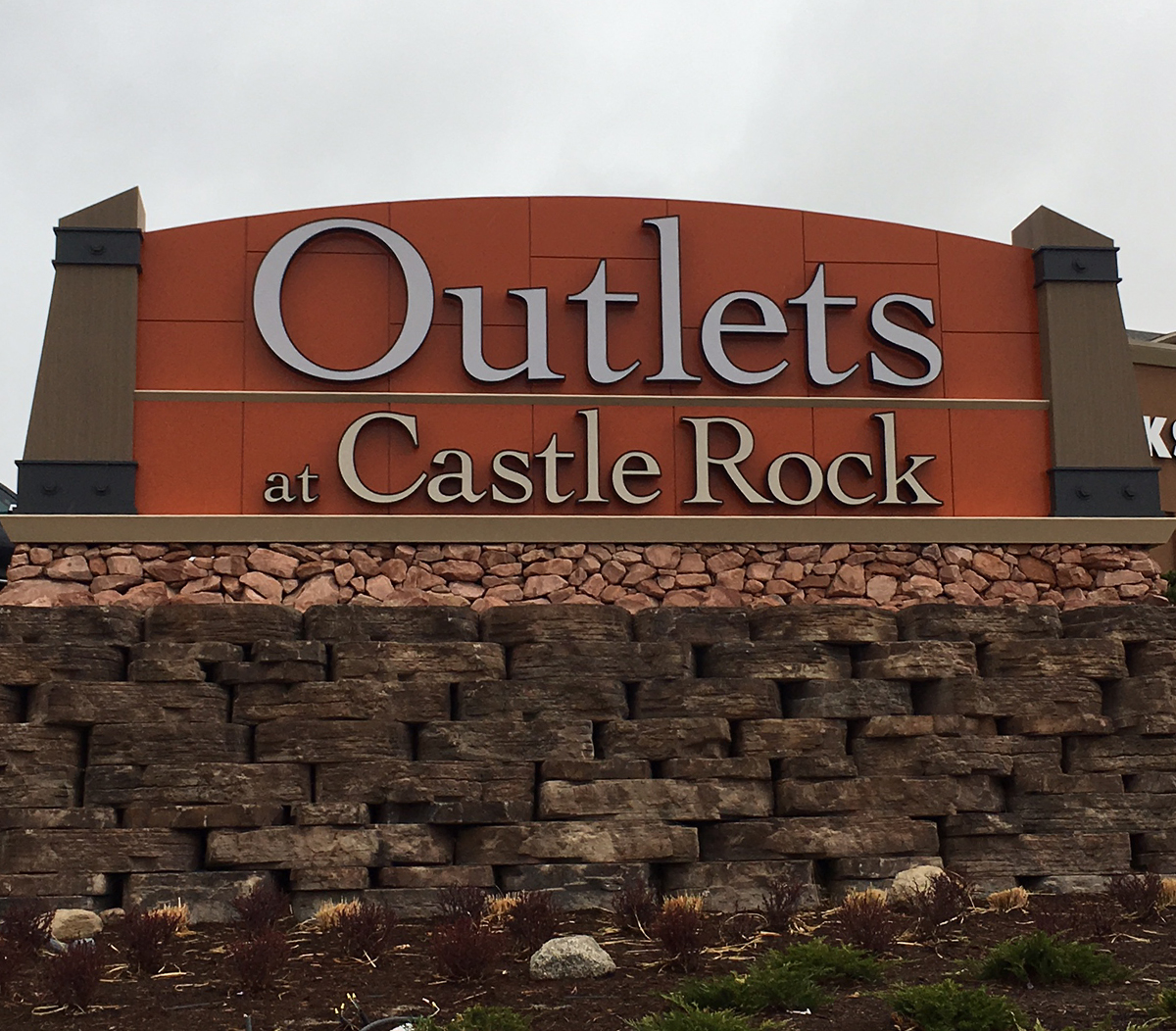 Outlets at Castle Rock Freeman Signs