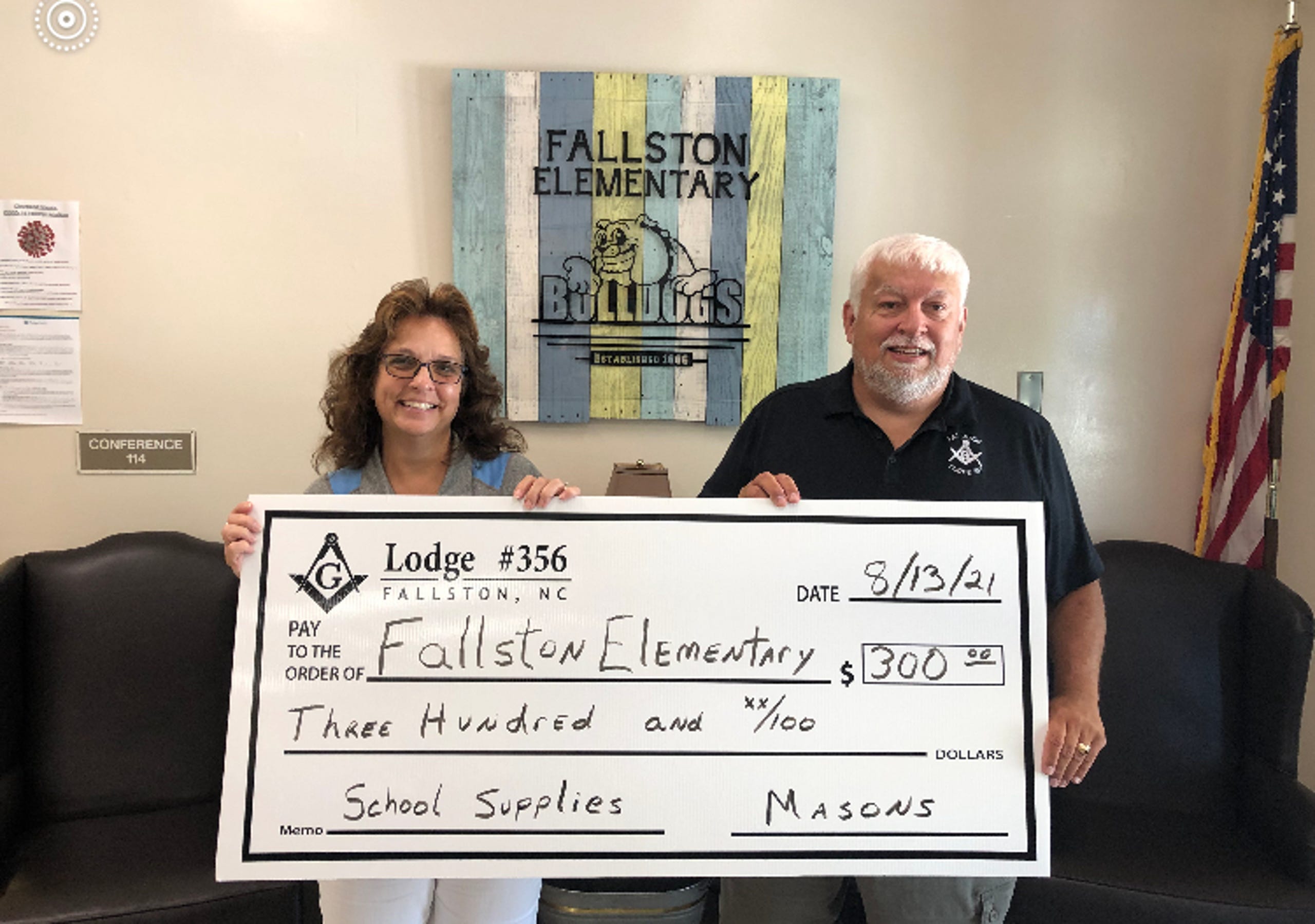 North Carolina Fallston Masonic Lodge donates to elementary school