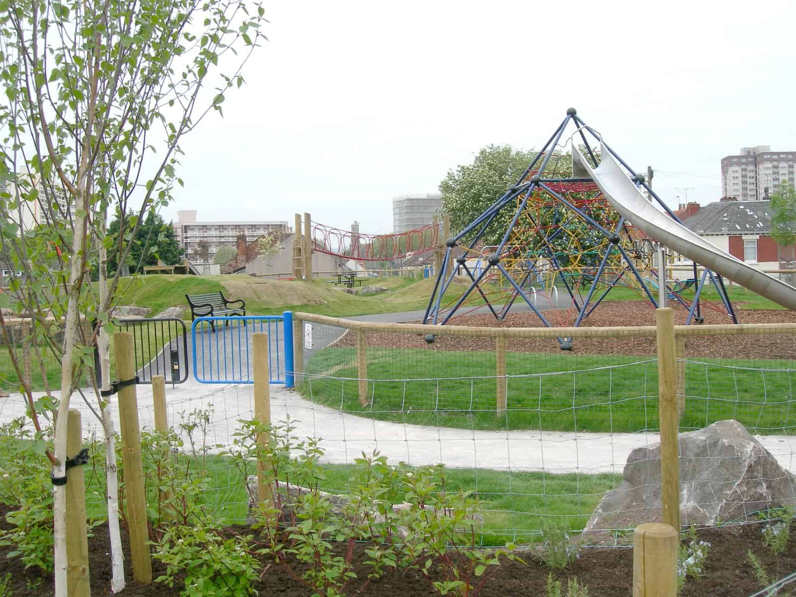 Children's playgrounds play areas and parks in Bristol freeparks.co.uk